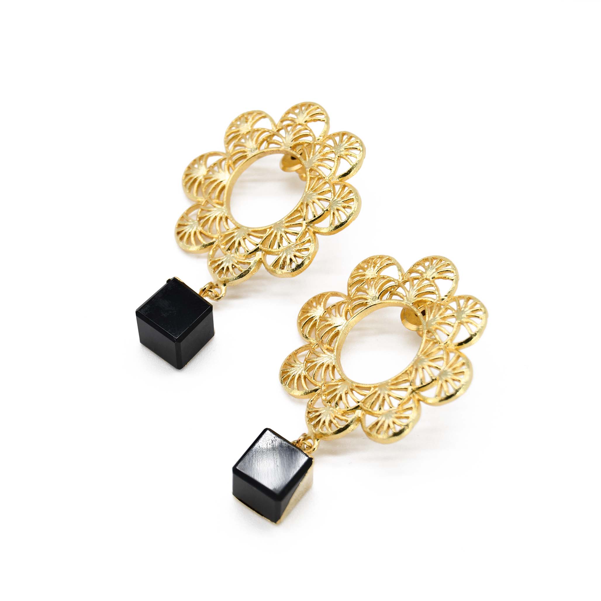 Arum Earring