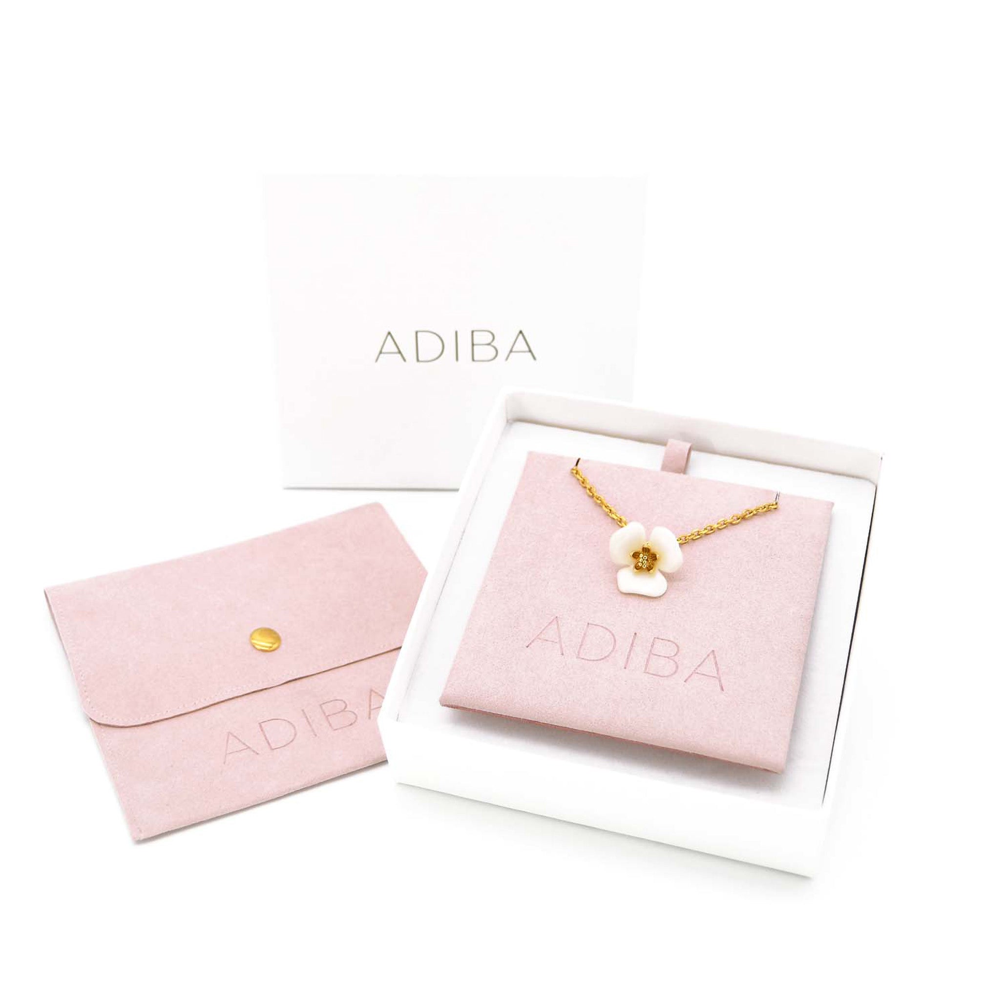Mandevilla Necklace